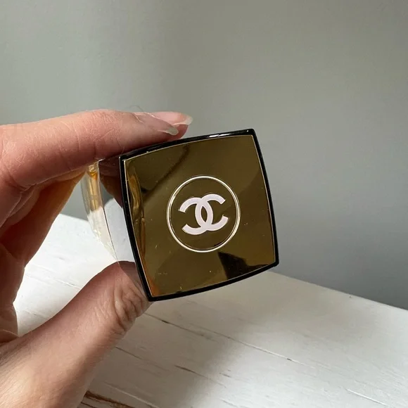Chanel No. 5 Perfume - Picture 3 of 4